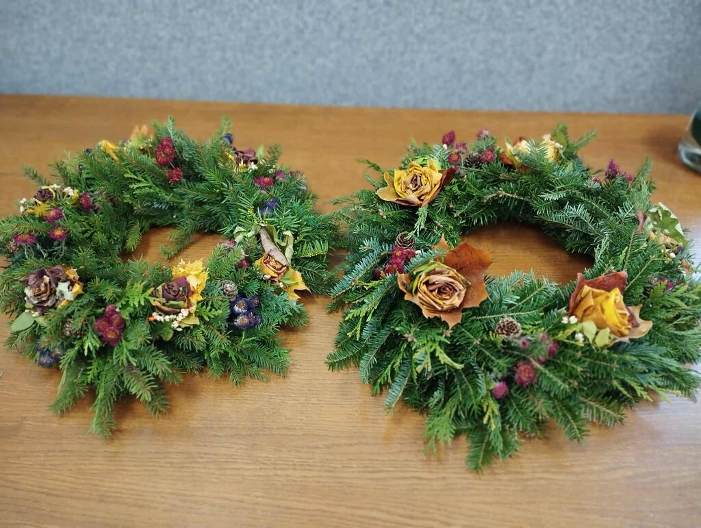 Jesienne warsztaty tworzenia wianków i kompozycji nagrobnych